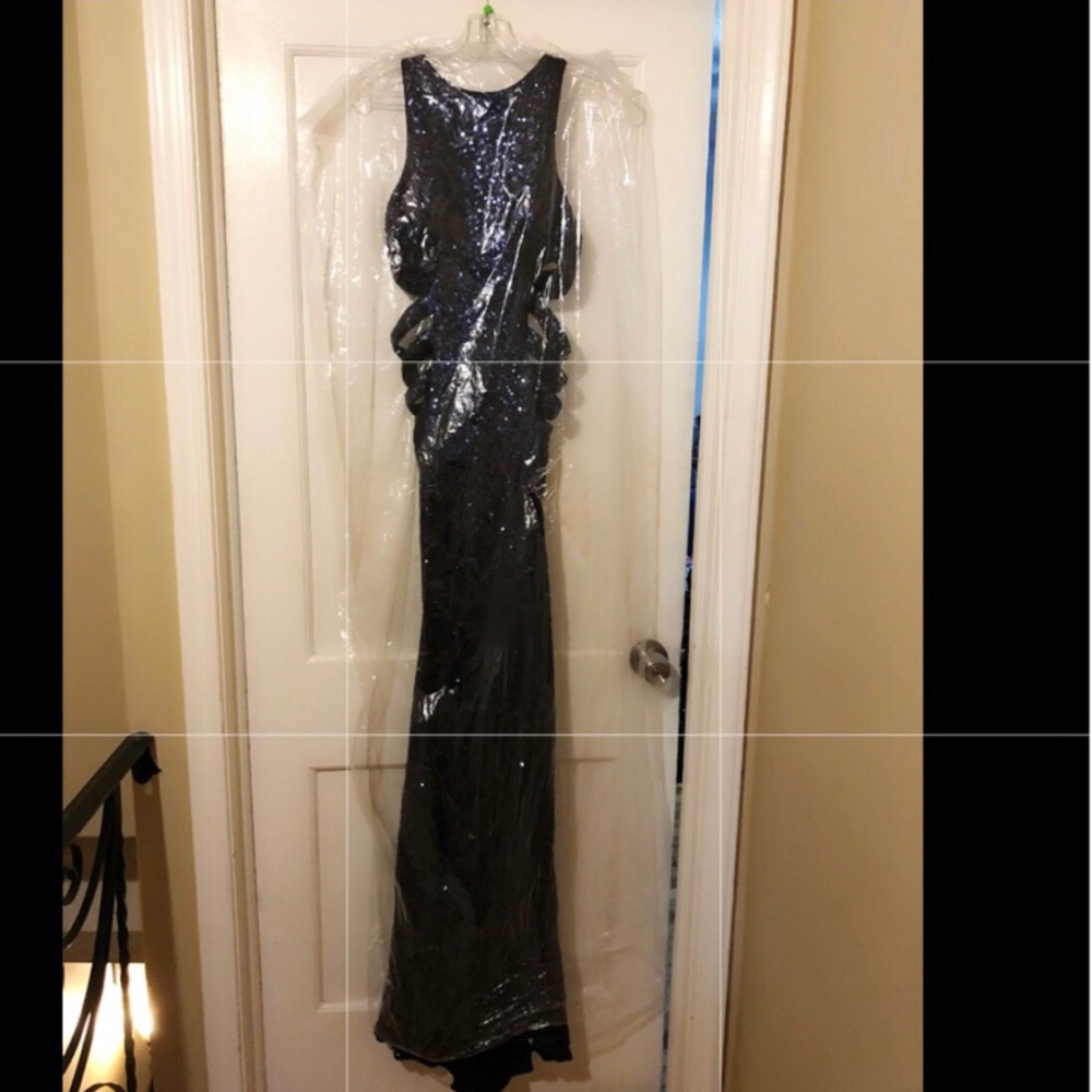 Prom Dress - Picture 4 of 5
